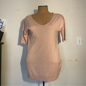 Banana Republic women’s pale pink short sleeve shirt size medium